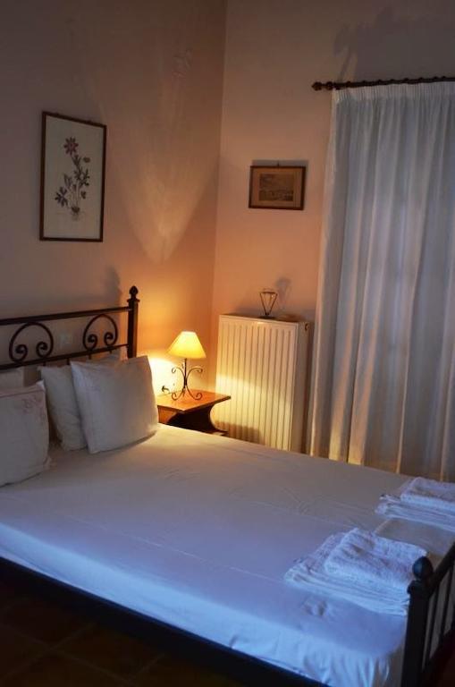 Alexandraki Rooms Poúlithra Exteriör bild